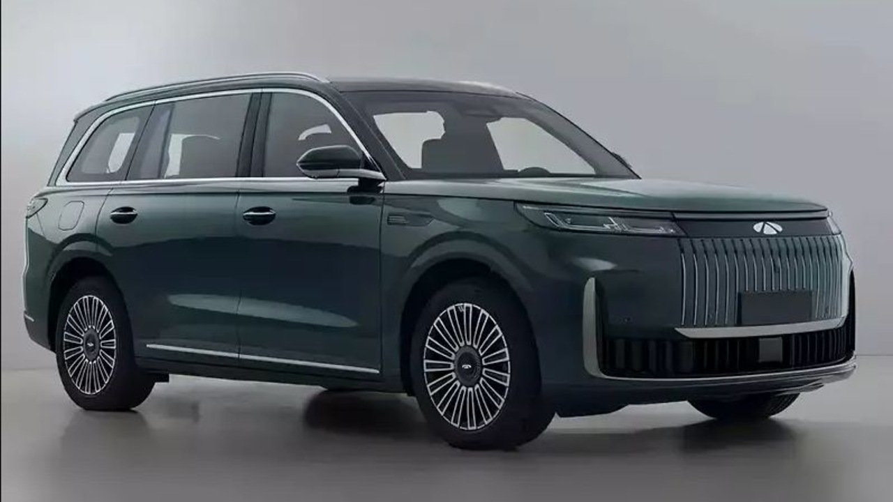 Chery показала кроссовер Fulwin T11 с ценой от 2,14 млн рублей: авто сняли на фото