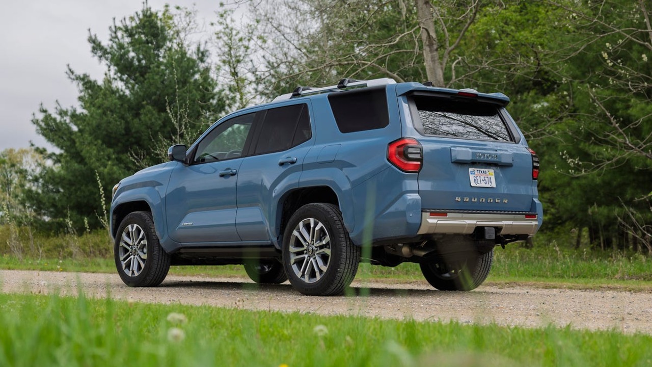 Начались продажи Toyota 4Runner 2026: цены стартуют от 3,38 млн рублей