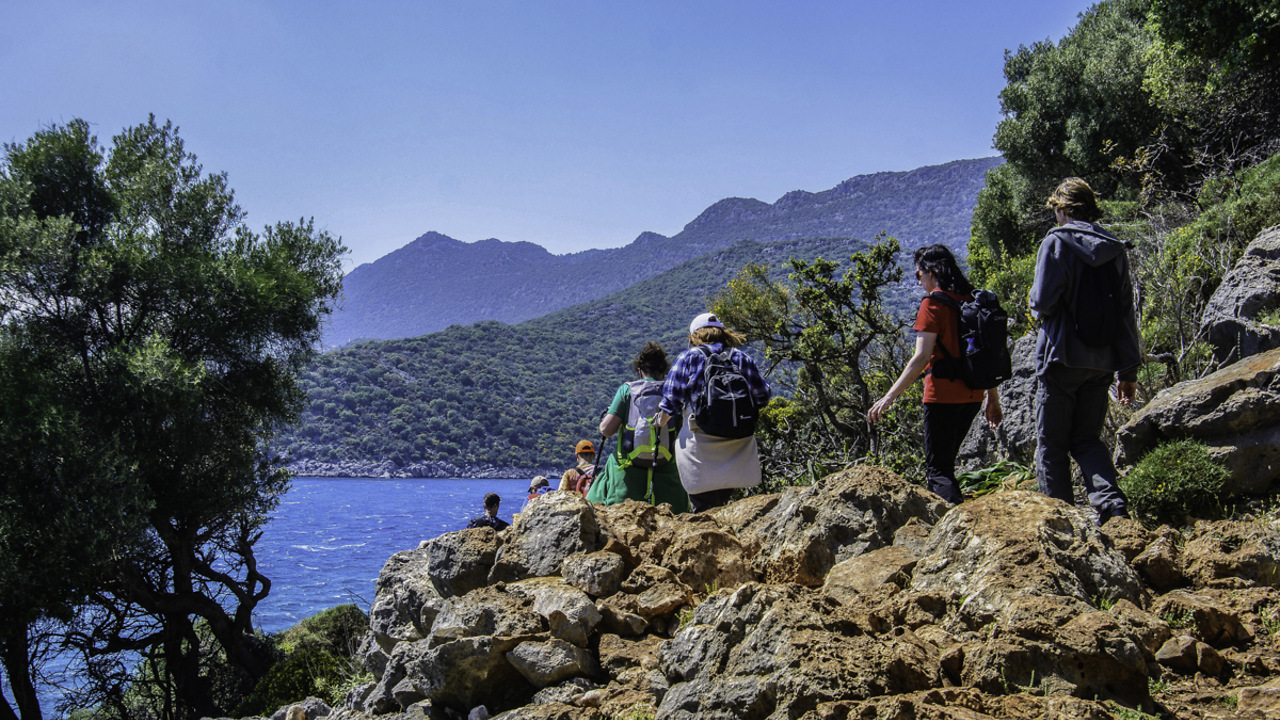 Туристы отправились по Ликийской тропе, признанной самой красивой в мире