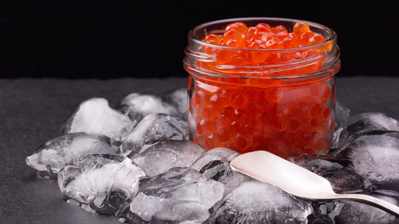 Биолог Лялина объяснила, как избежать ошибок при заморозке красной икры