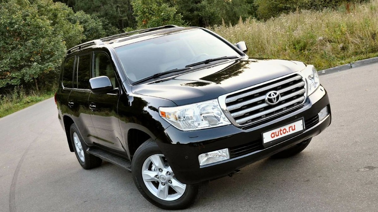 Коллекционеры нашли «капсулы времени»: в РФ предлагают Toyota LC 200 2008 года