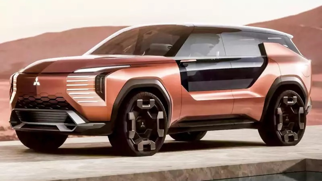 Прошел показ преемника Mitsubishi Pajero Sport: авто сняли на фото