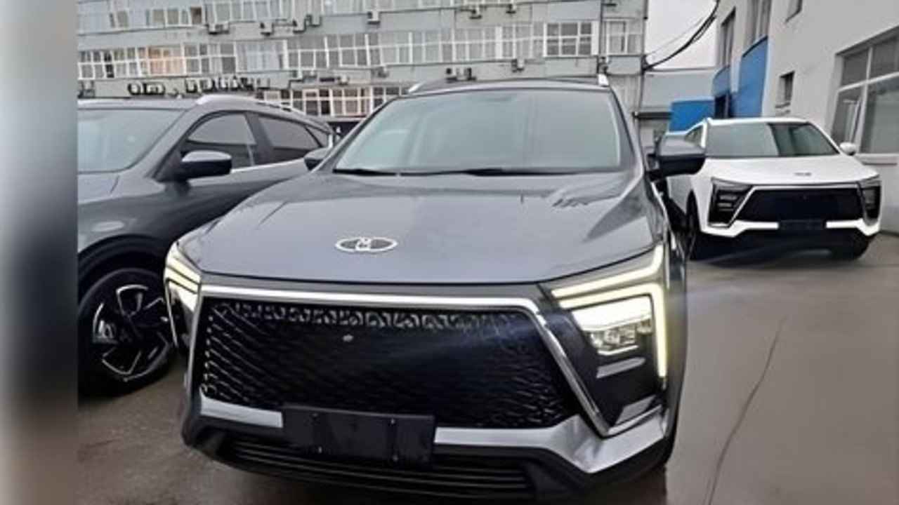 Автосалон в Нижнем Новгороде начал продажи «секретного» Москвича‑5