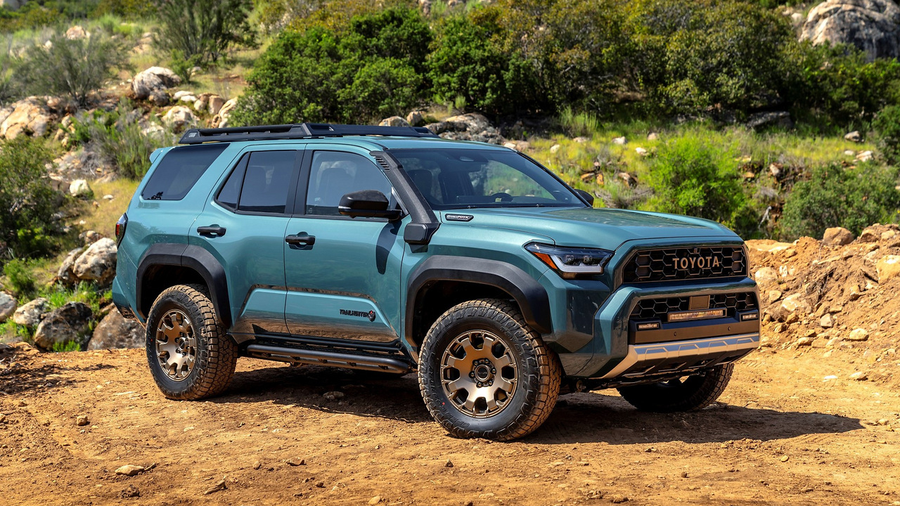 От 6,2 млн рублей: в РФ прошли первые заказы на новые Toyota 4Runner