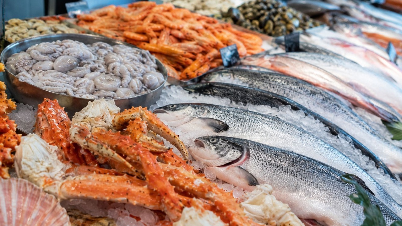 Эксперты объяснили резкий рост цен на морепродукты в России