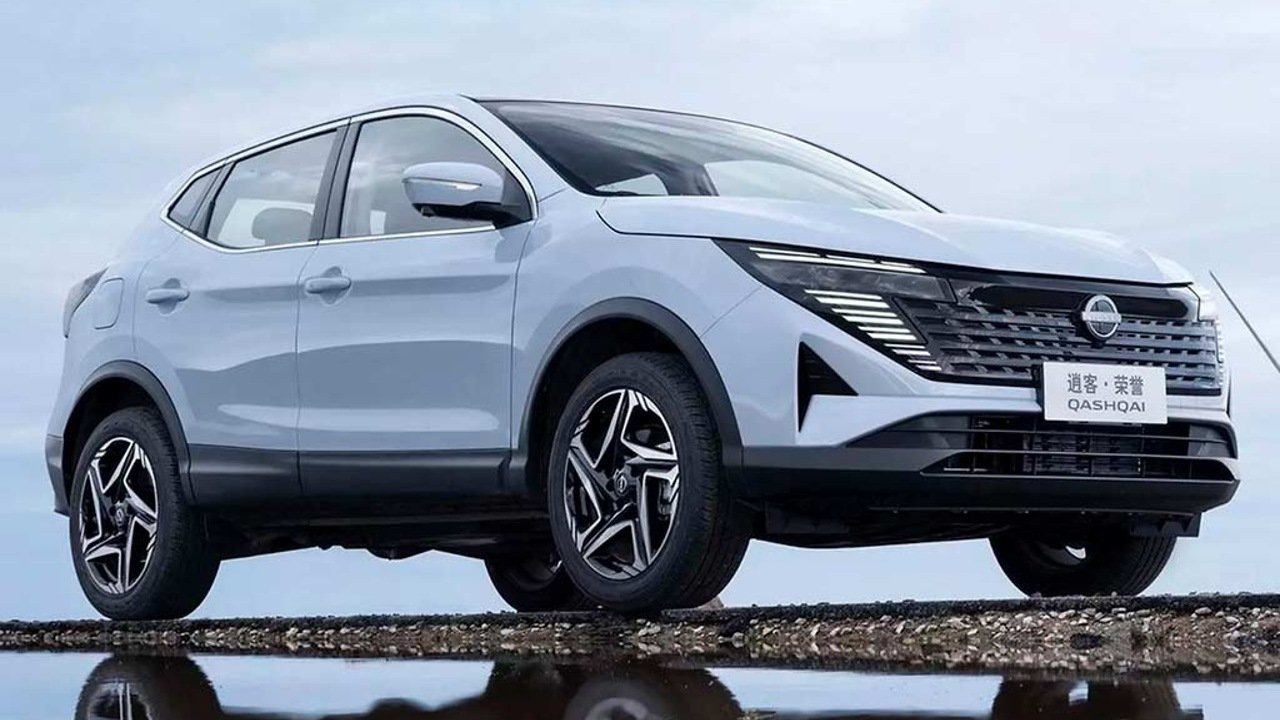 В Россию начали поставлять кроссоверы Nissan Qashqai Glory из Китая