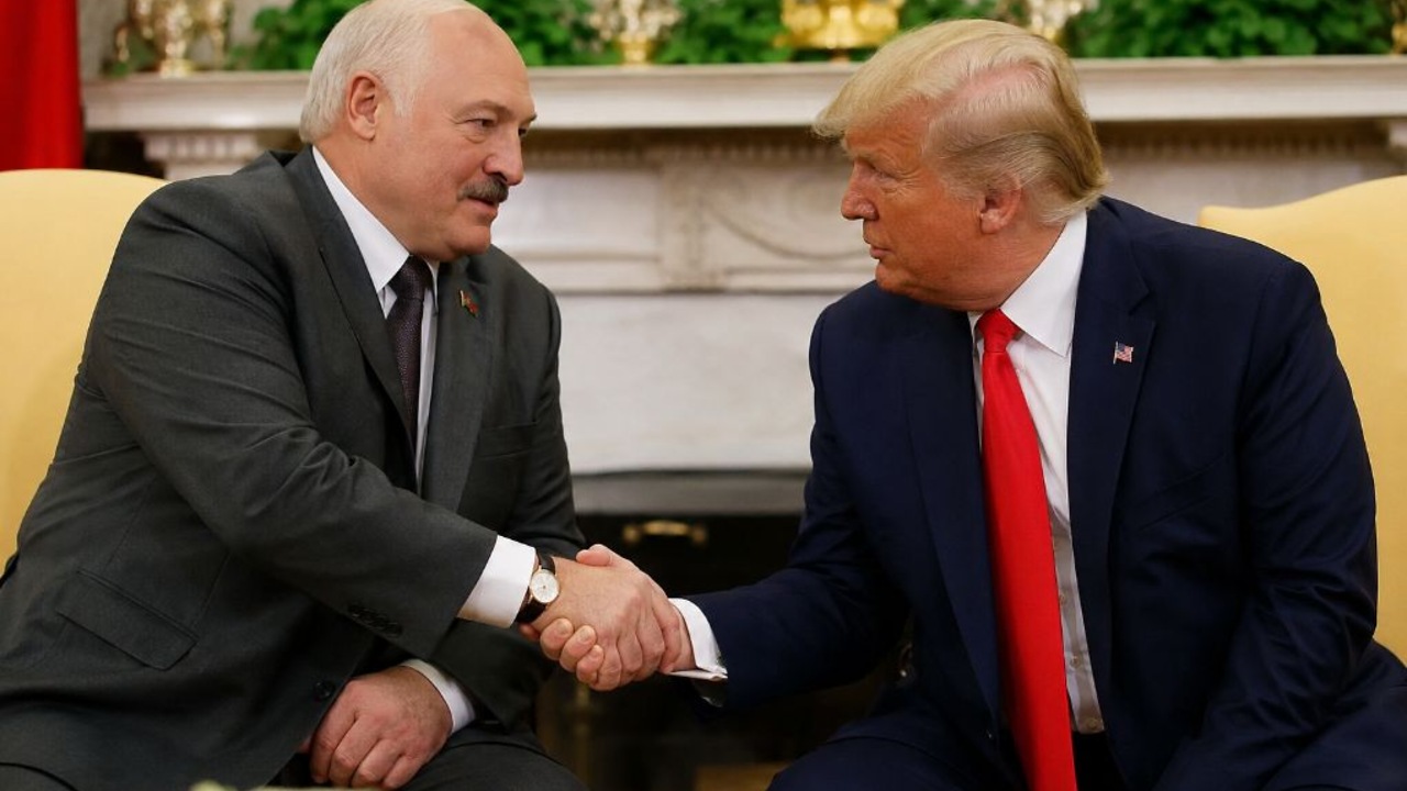 Трамп поздравил Лукашенко с праздником и хочет провести с ним встречу