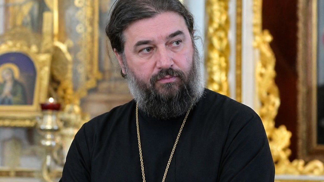 Тяжкое бремя: протоиерей Ткачев объяснил вред гигантских состояний