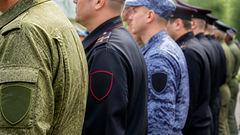 Оклады военнослужащих планируют повысить на 4% с 1 октября